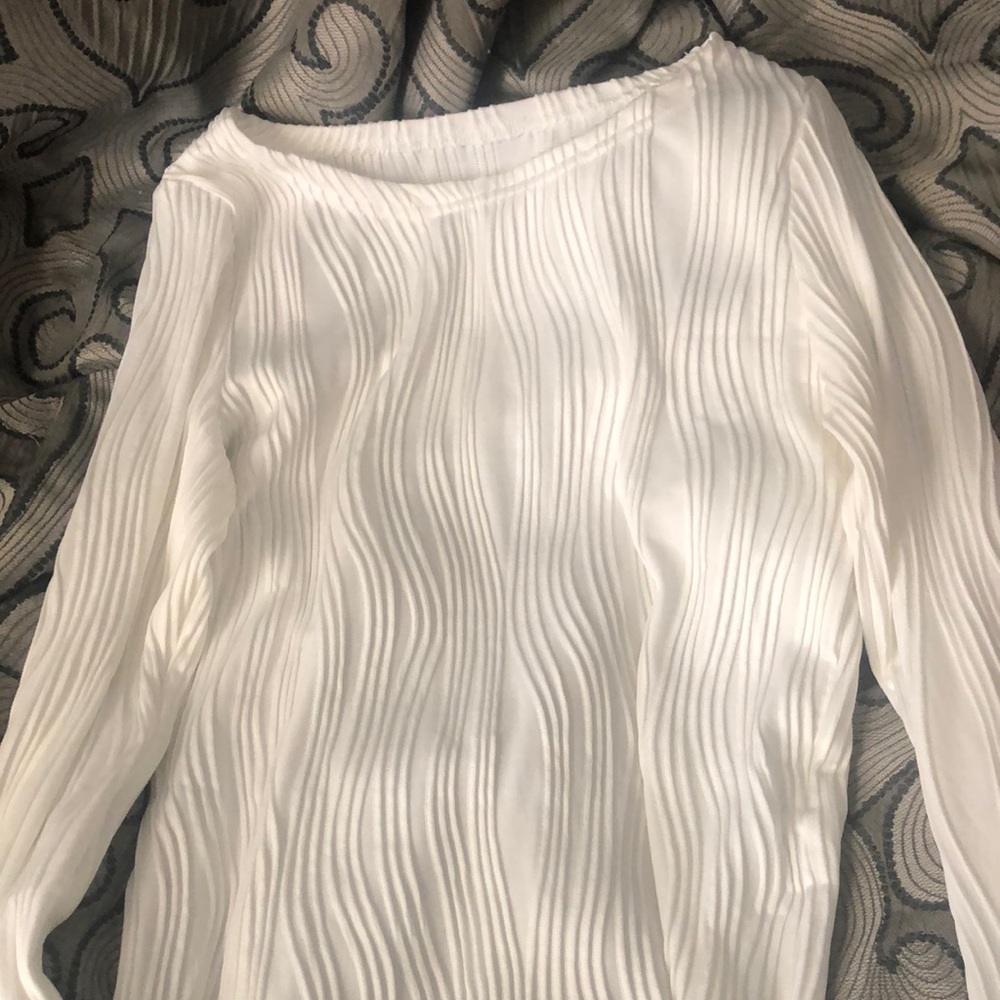 cute wavy white shirt